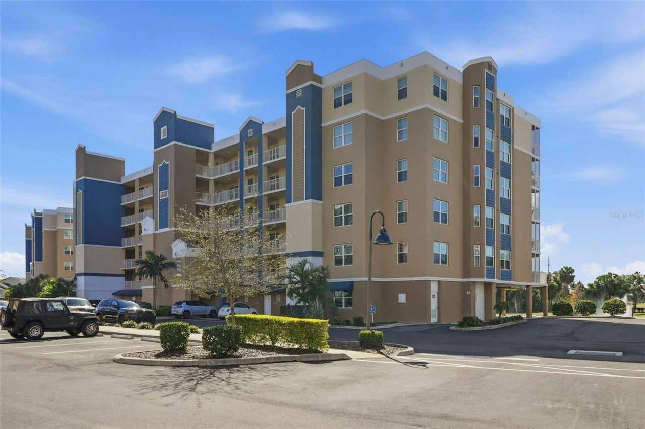 960 Starkey Road, Unit 8106, Largo, FL 33771 Photo