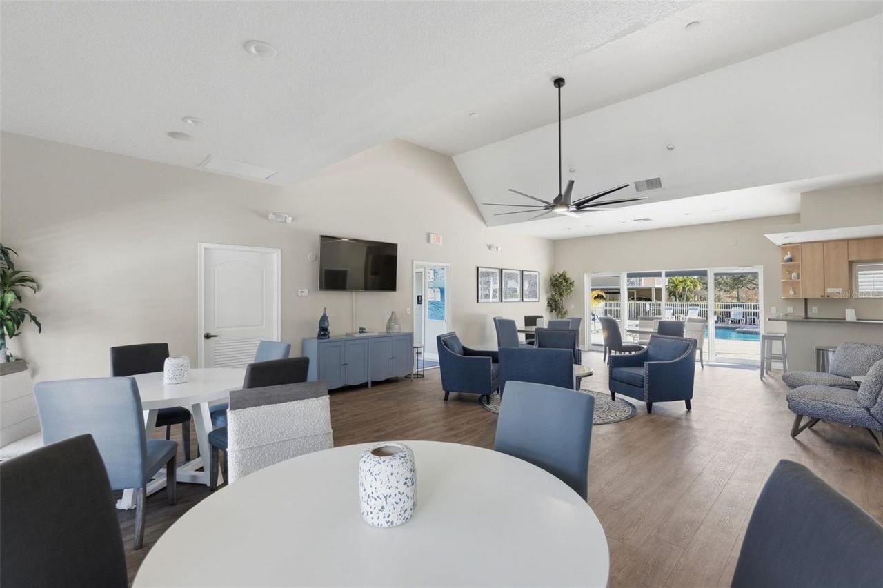 960 Starkey Road, Unit 8106, Largo, FL 33771 Photo