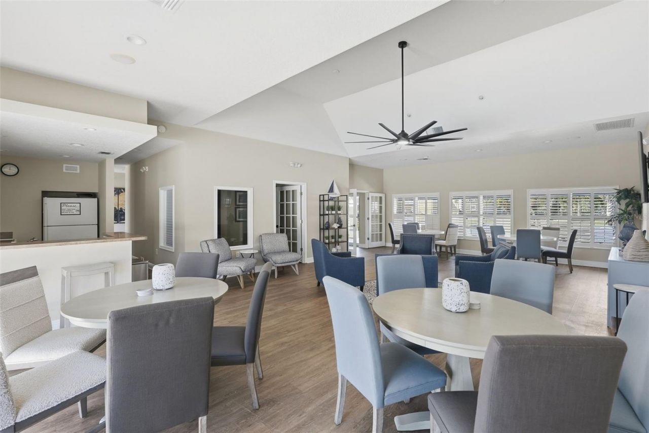 960 Starkey Road, Unit 8106, Largo, FL 33771 Photo