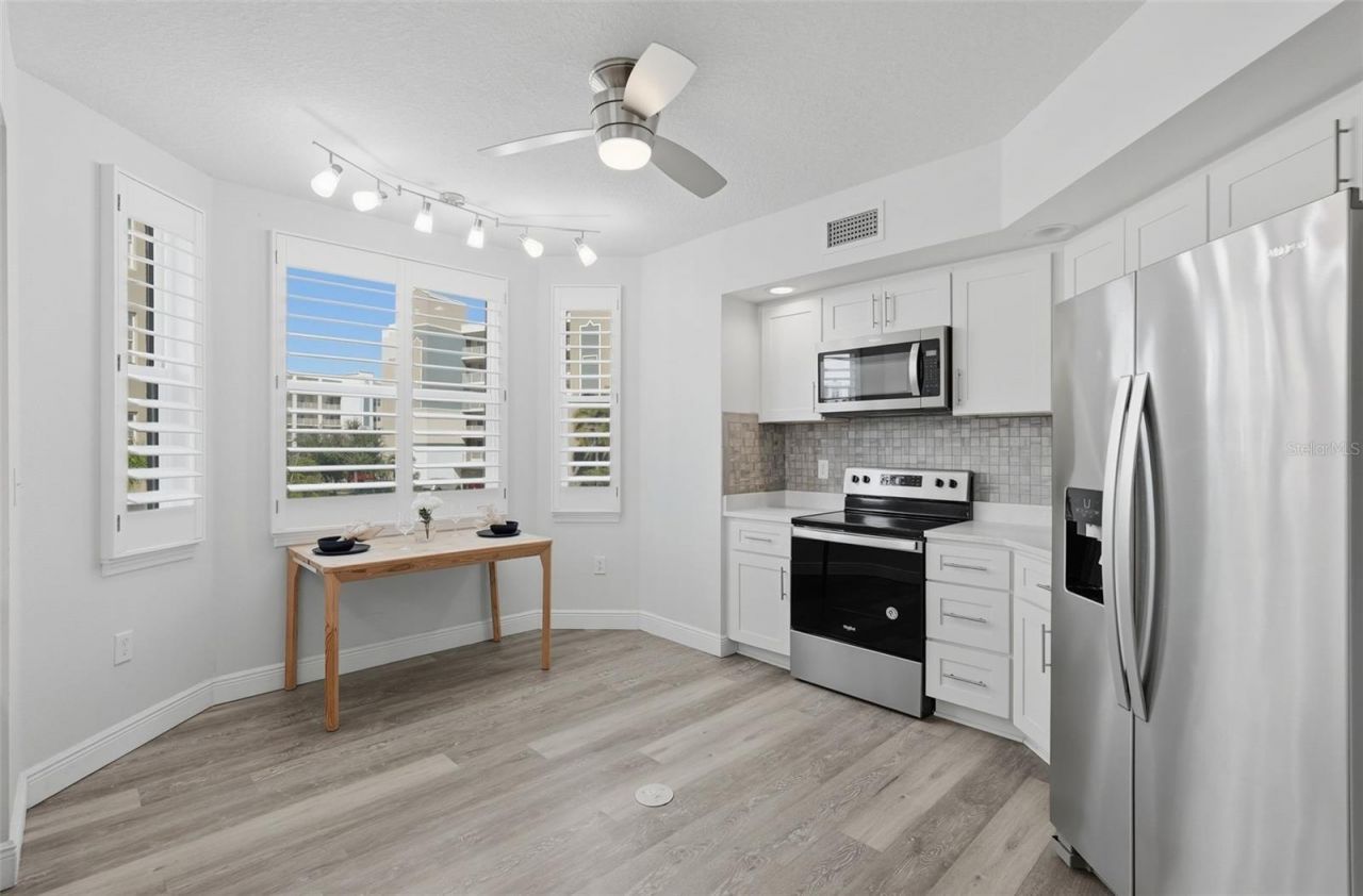 960 Starkey Road, Unit 8106, Largo, FL 33771 Photo