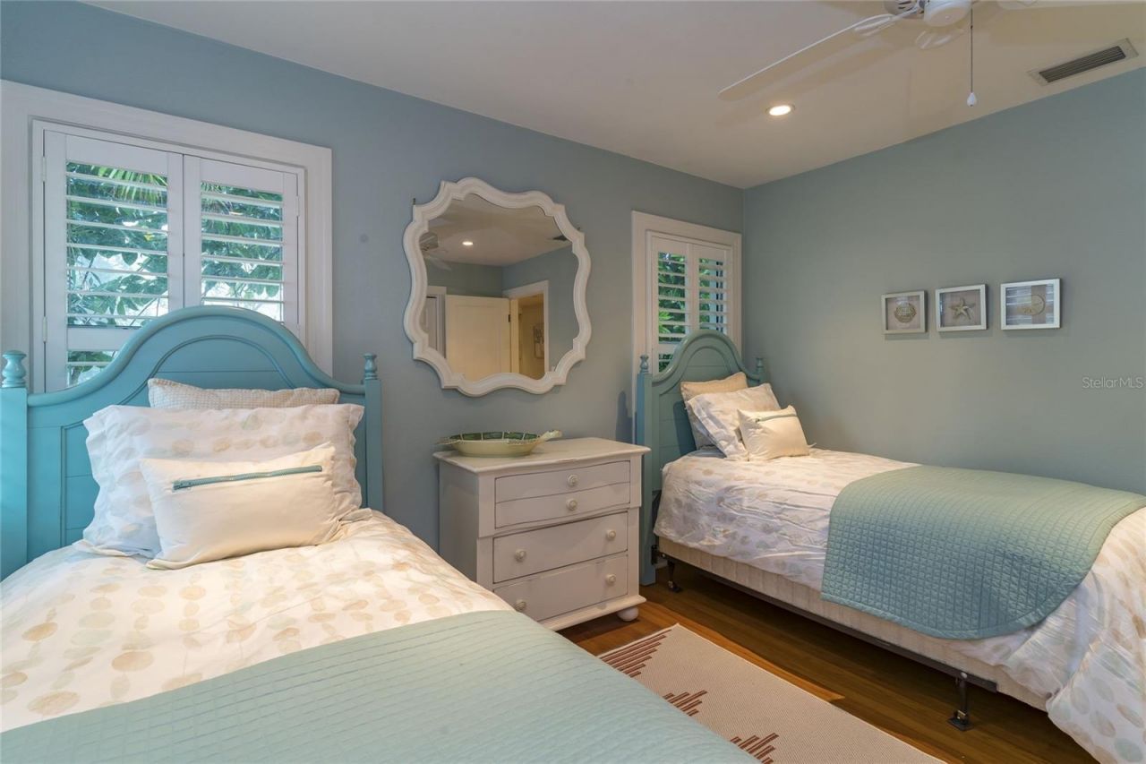 110 Devon Drive, Clearwater, FL 33767 Photo