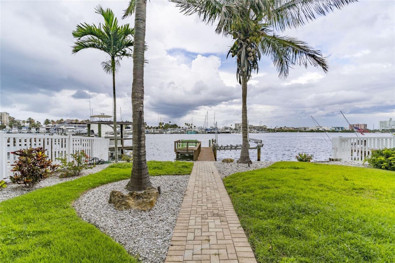 110 Devon Drive, Clearwater, FL 33767 Photo