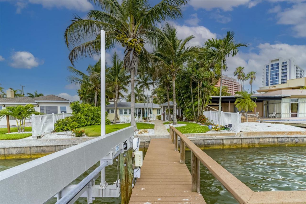 110 Devon Drive, Clearwater, FL 33767 Photo