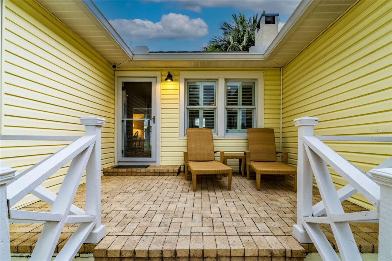 110 Devon Drive, Clearwater, FL 33767 Photo