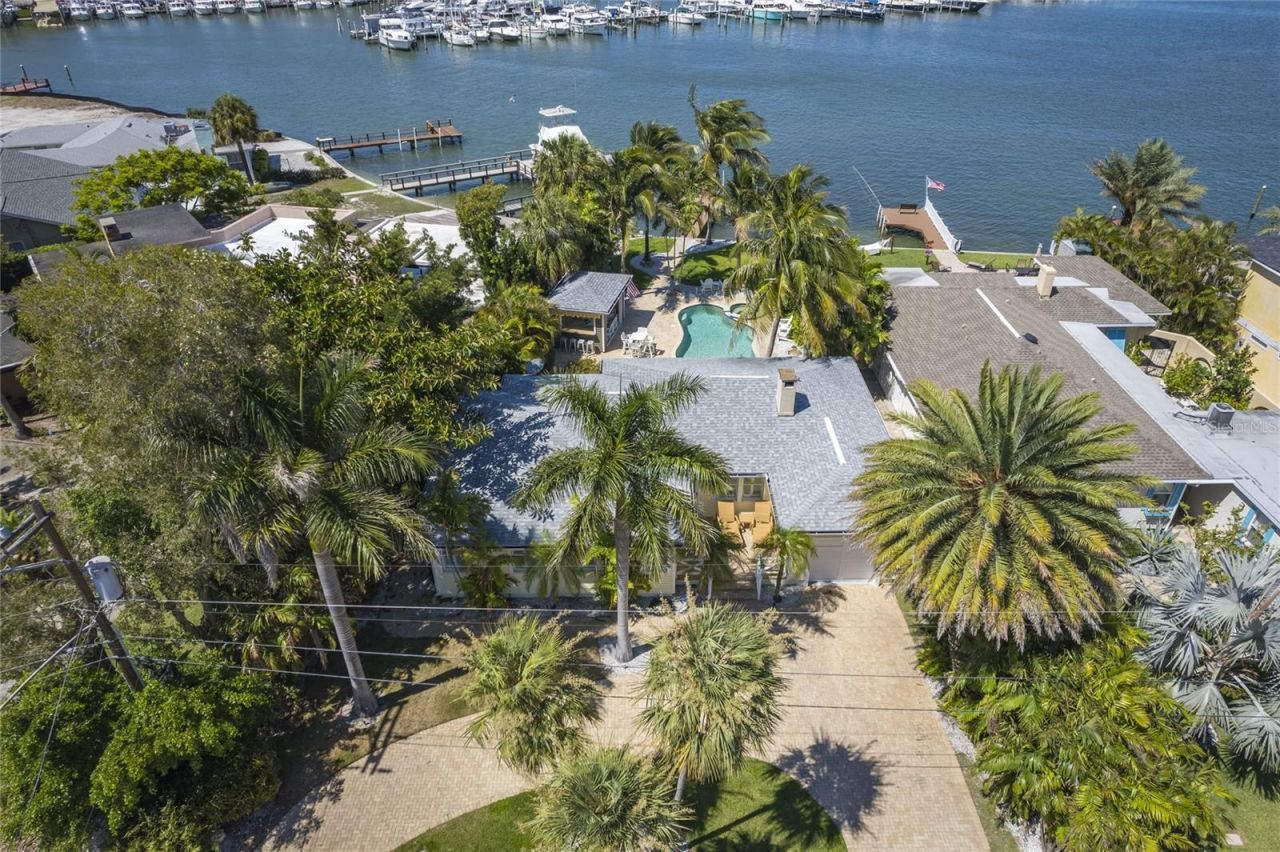 110 Devon Drive, Clearwater, FL 33767 Photo