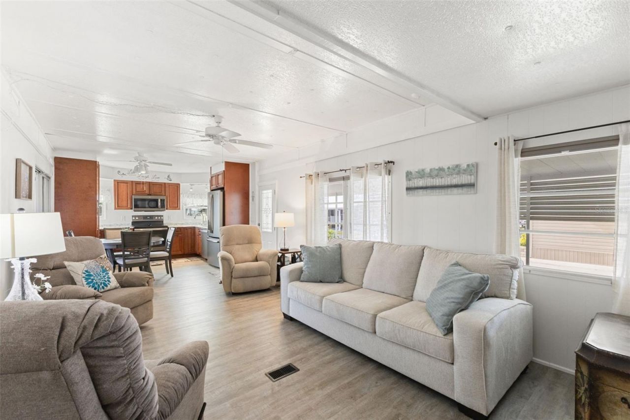 354 Quiet Way, Palmetto, FL 34221 Photo