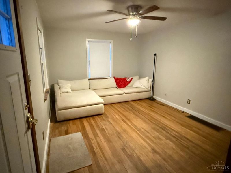 1657 Rhoda Avenue, Clinton Twp, OH 43212 Photo 3