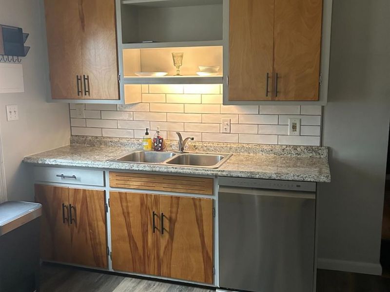 1657 Rhoda Avenue, Clinton Twp, OH 43212 Photo 4