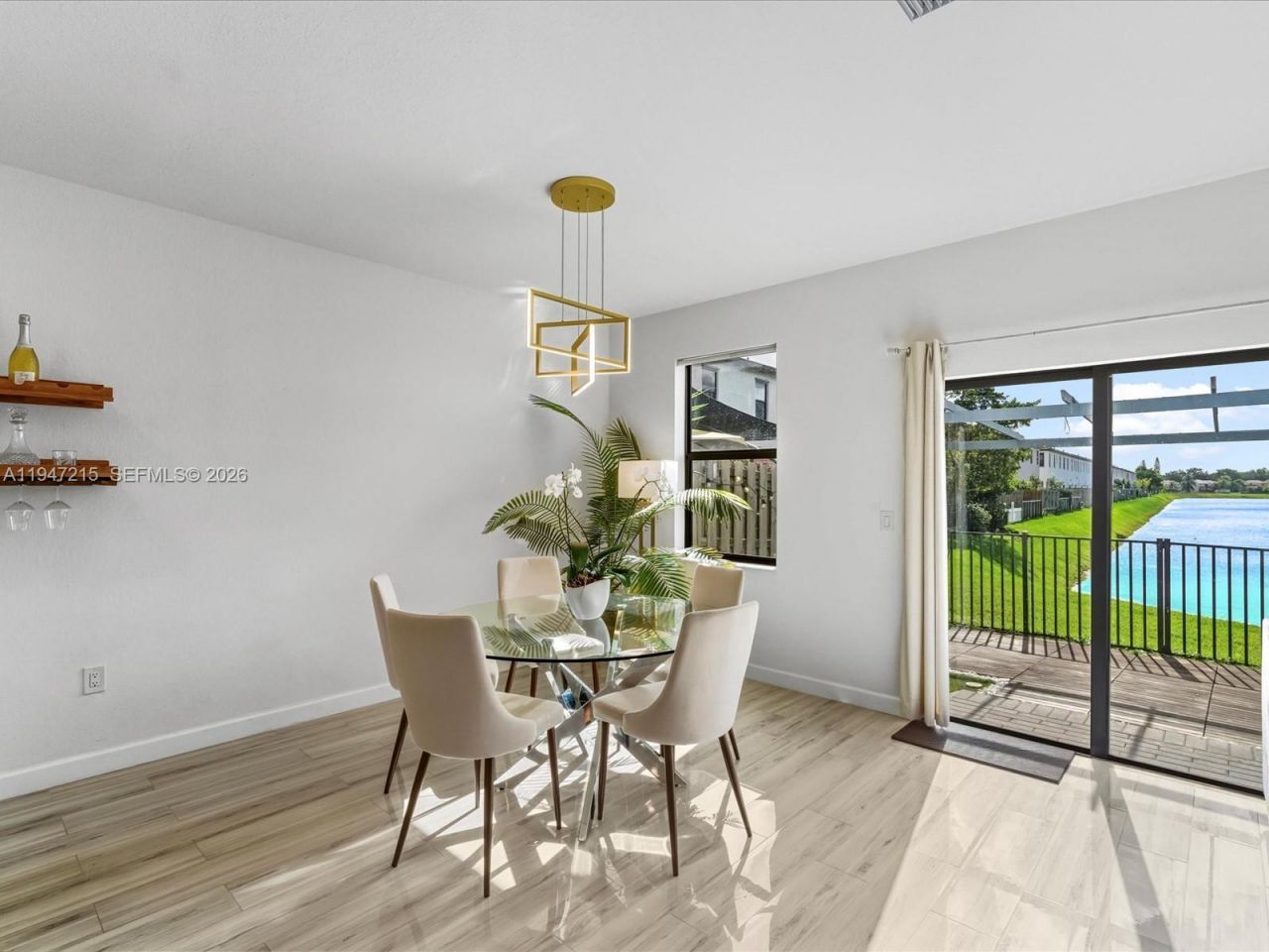 544 NE 206th Ln , Miami, FL 33179 Photo