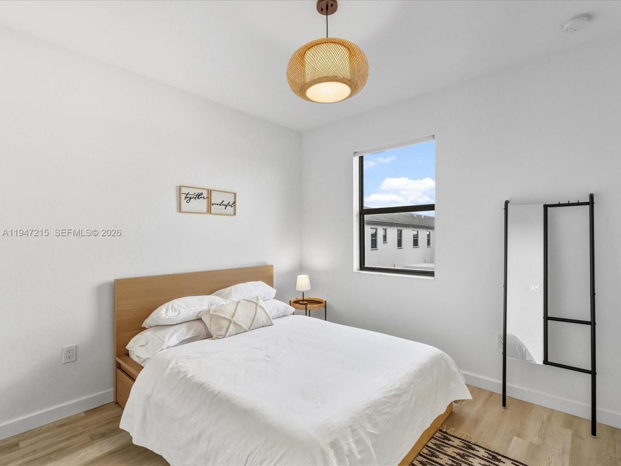 544 NE 206th Ln, Miami, FL 33179 Photo