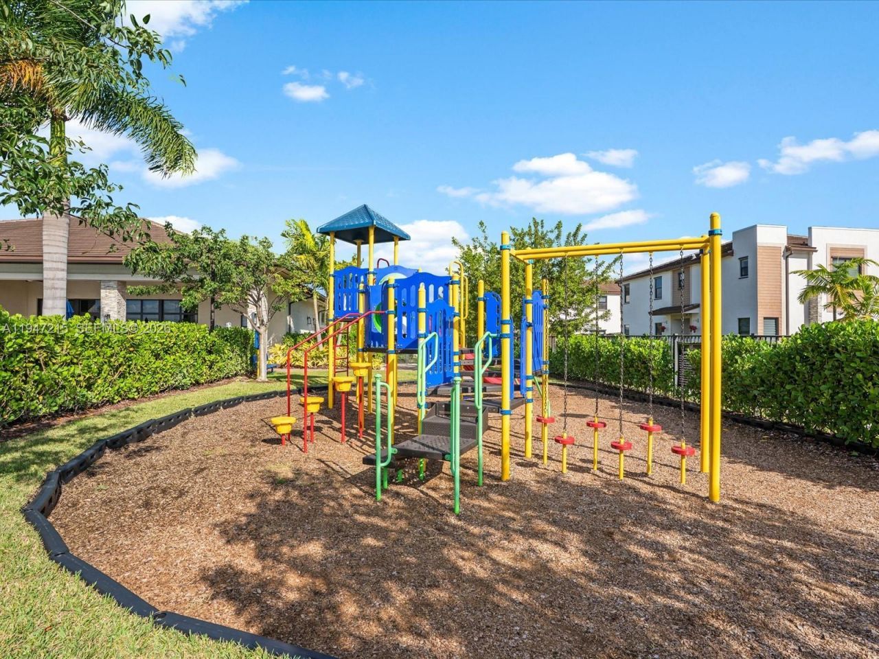 544 NE 206th Ln , Miami, FL 33179 Photo