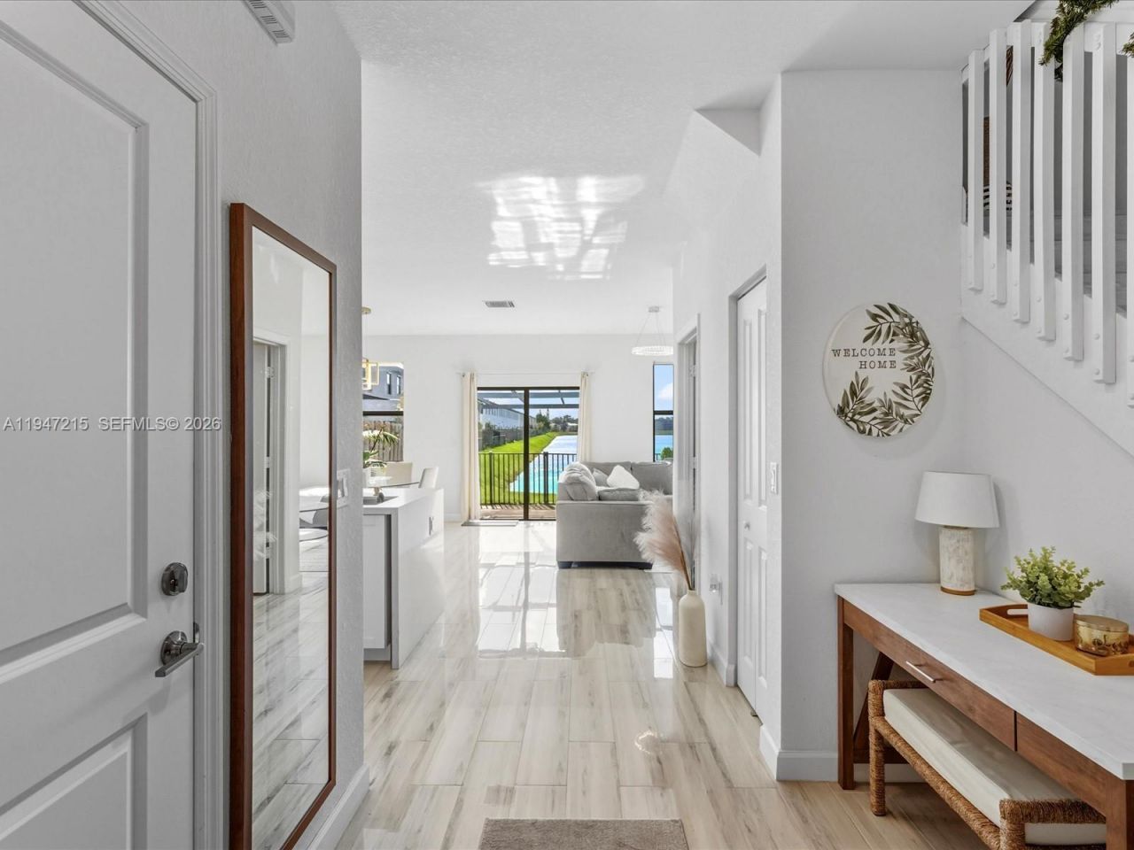 544 NE 206th Ln, Miami, FL 33179 Photo