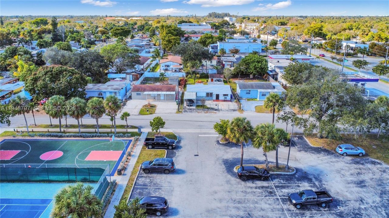1311 SW 33rd Ter, Fort Lauderdale, FL 33312 Photo