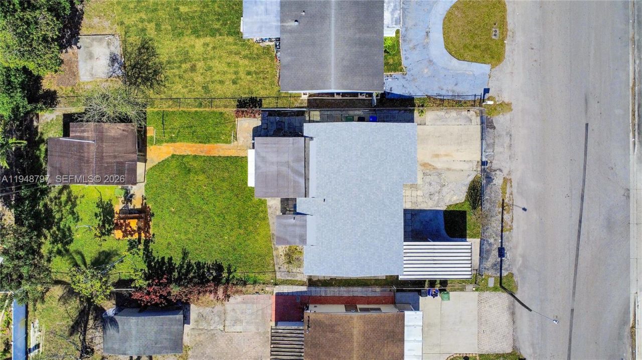 1311 SW 33rd Ter, Fort Lauderdale, FL 33312 Photo