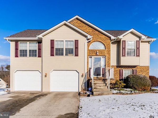 421 CLOVER STREET, ETTERS, PA 17319