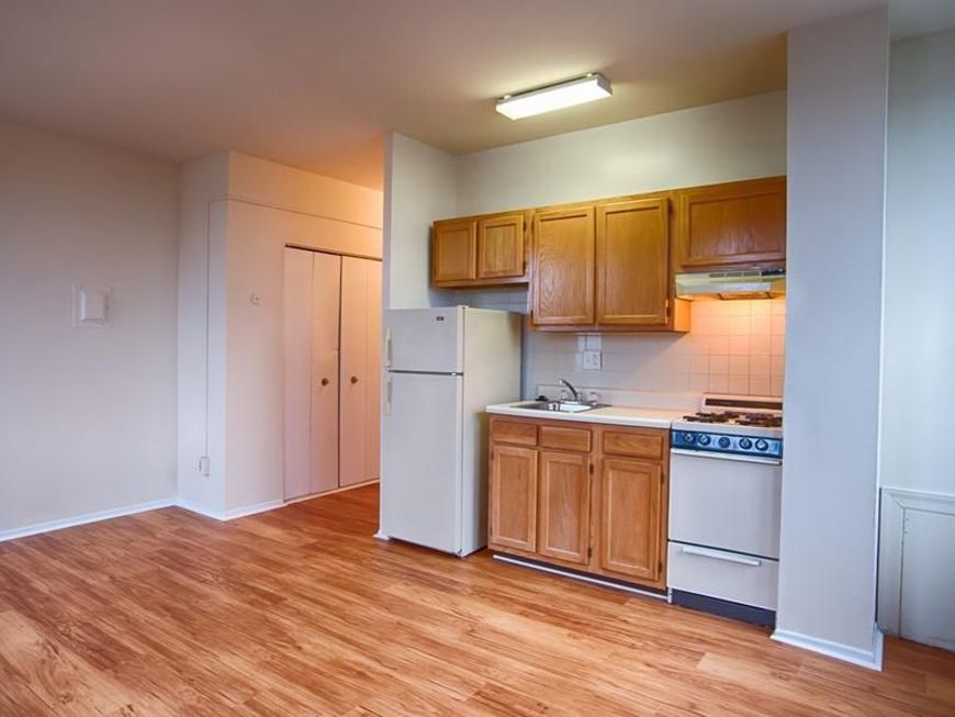 3900 Chestnut Street, Unit 0B-501, Philadelphia, PA 19104 Main Photo