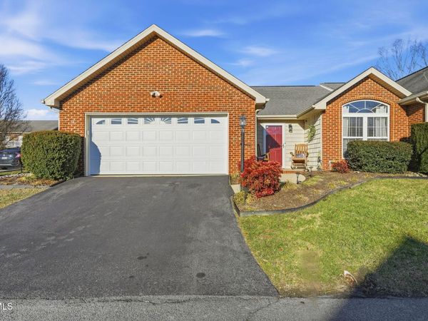 54 Boone Hill Court, Unit 54, Johnson City, TN 37615