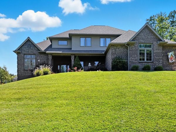 2735 Millsboro Road E, Mansfield, OH 44903