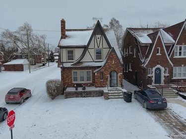 17214 Roselawn Street N, Detroit, MI 48221