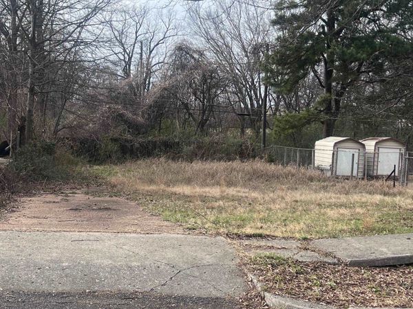 1855 BENNING ST S, Memphis, TN 38106