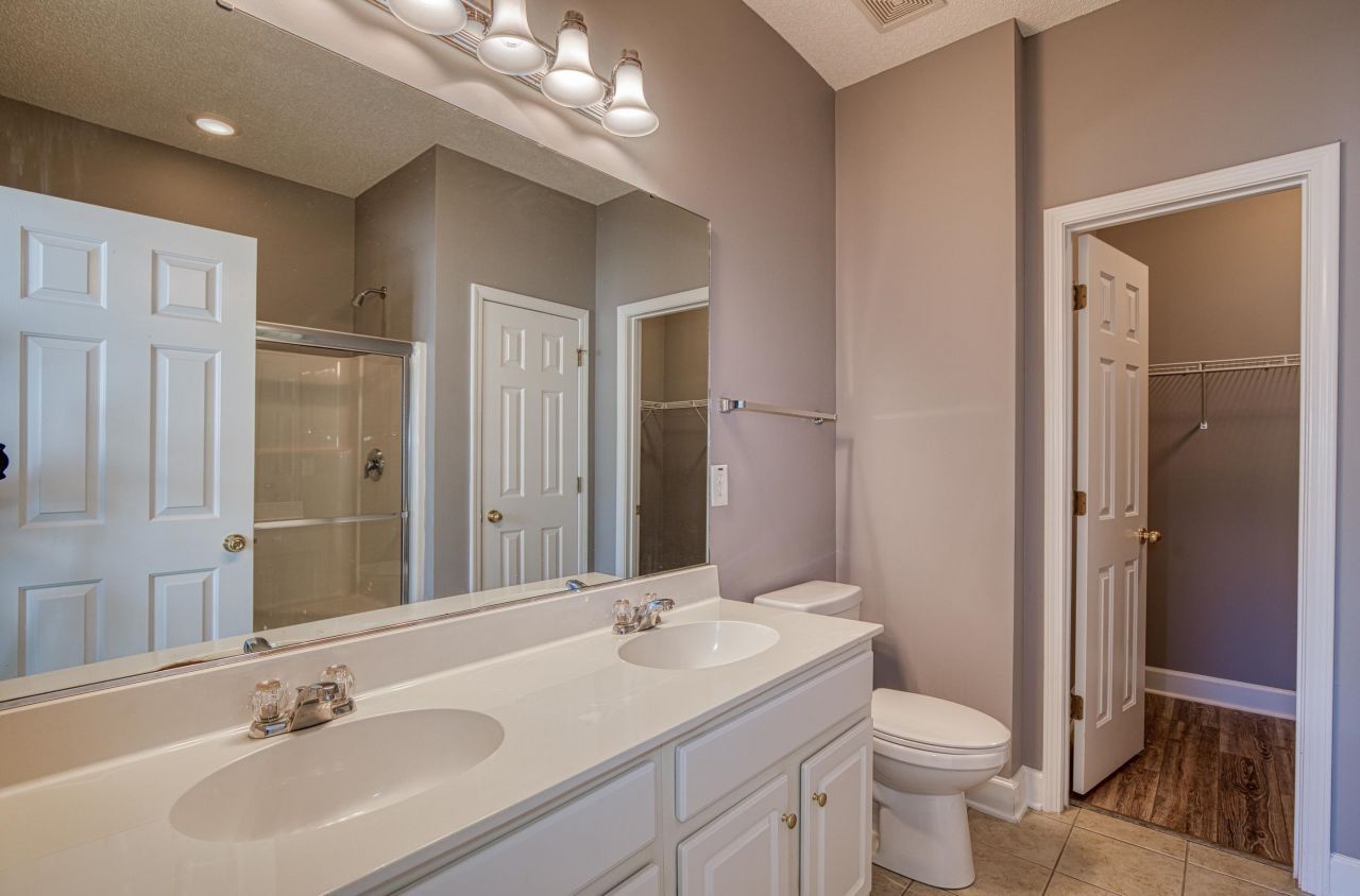 205 Threshing Way Photo 19