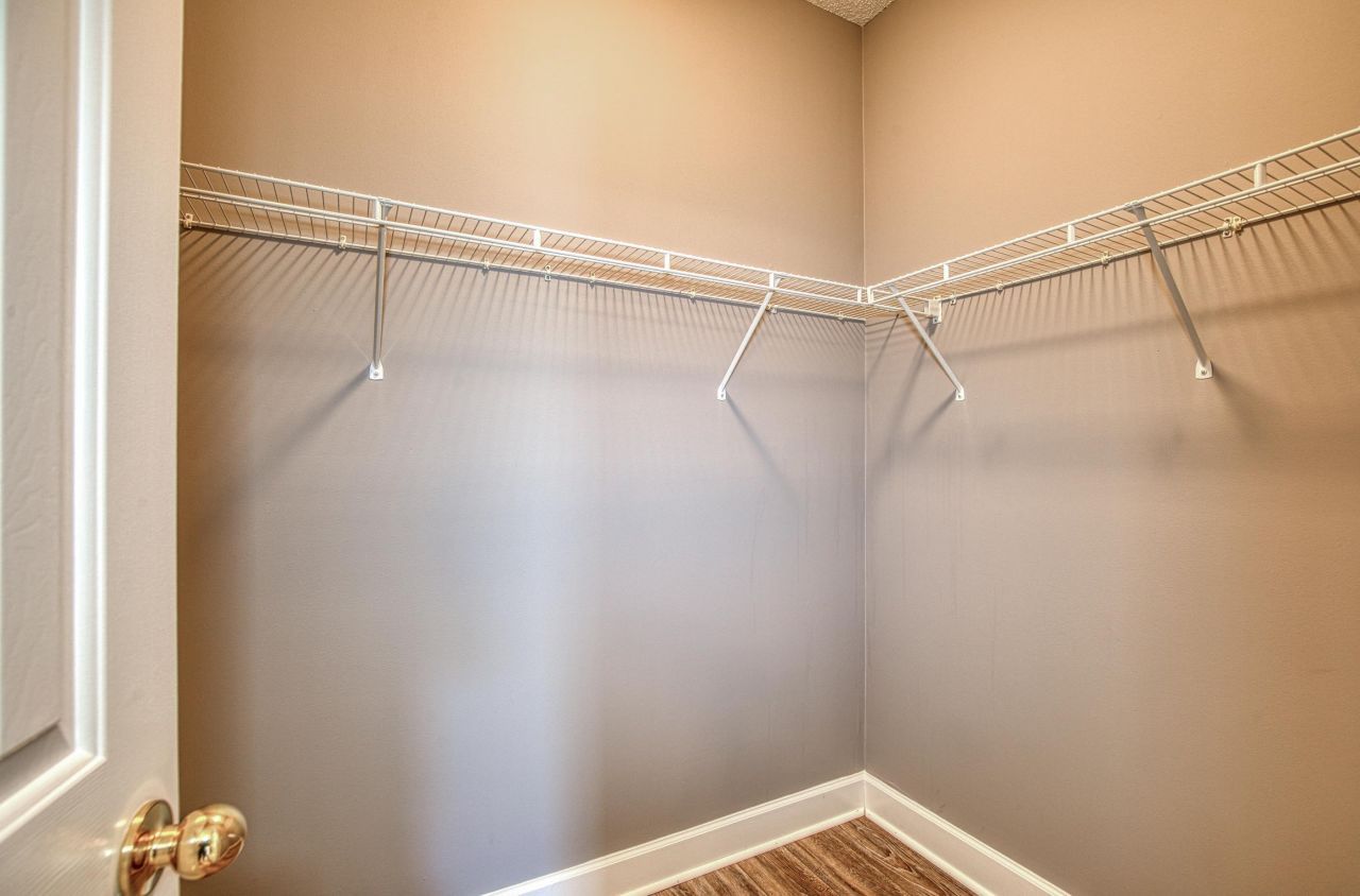 205 Threshing Way Photo 20