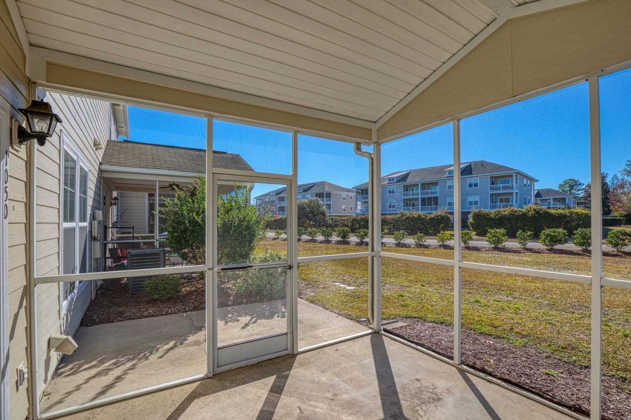 205 Threshing Way Photo 35