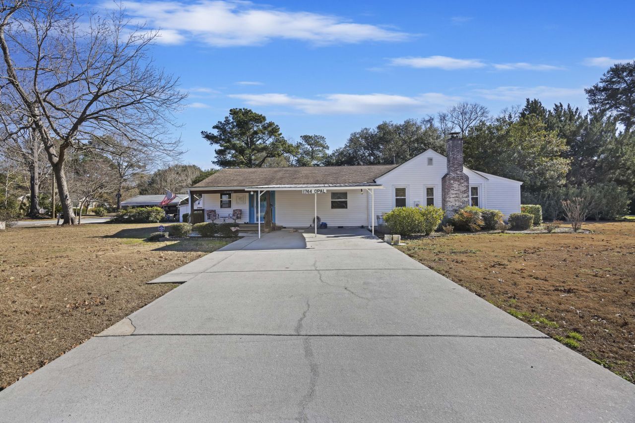 1744 Opal Avenue Photo 1