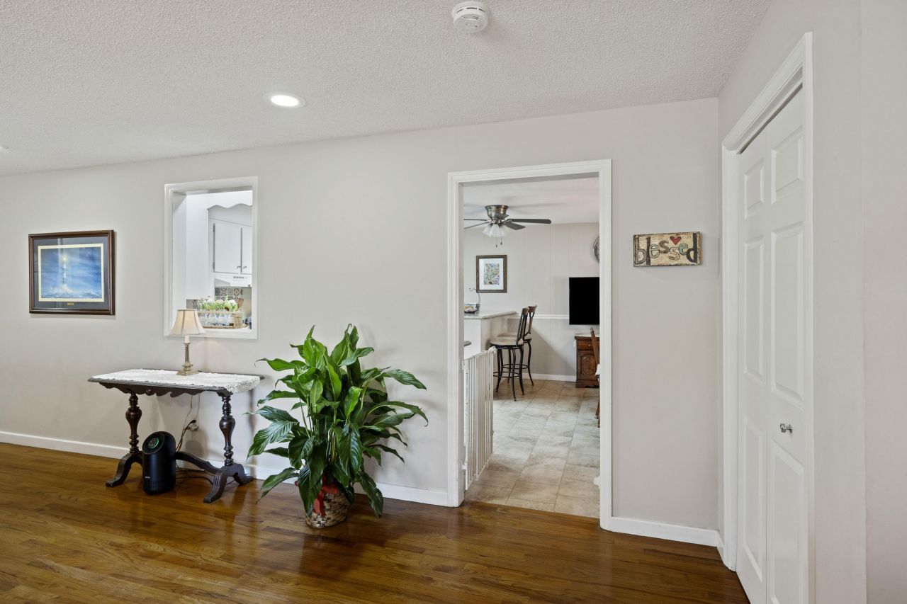 1744 Opal Avenue Photo 11