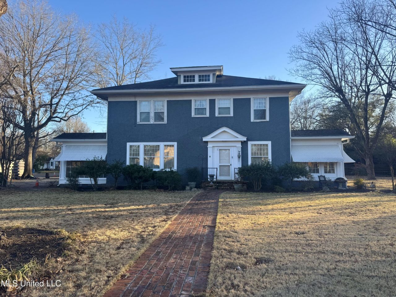 704 Maple Avenue, Clarksdale, MS 38614 Main Photo