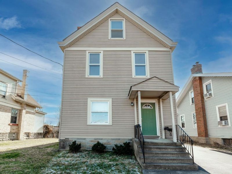 4025 Deer Park Avenue, Deer Park, OH 45236 Photo 2