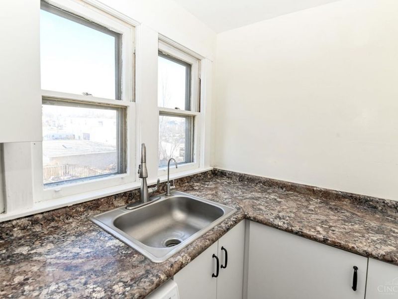 4025 Deer Park Avenue, Deer Park, OH 45236 Photo 8