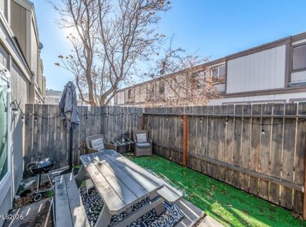 979 Damon Lane, Sparks, NV 89431 Photo