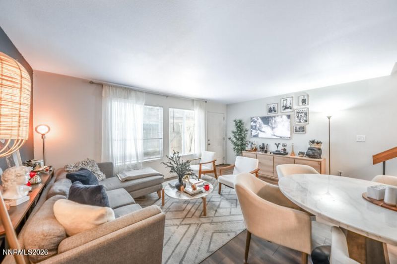 979 Damon Lane, Sparks, NV 89431 Photo