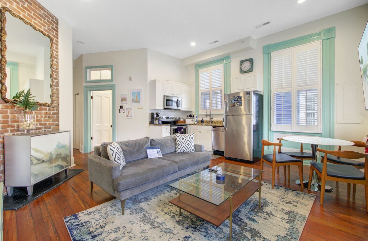 165 Spring Street Photo 10