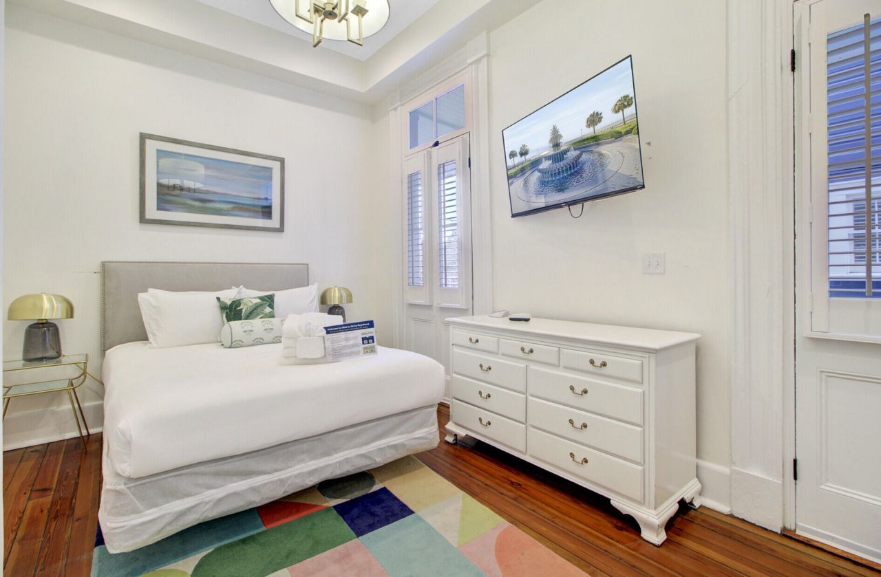 165 Spring Street Photo 16