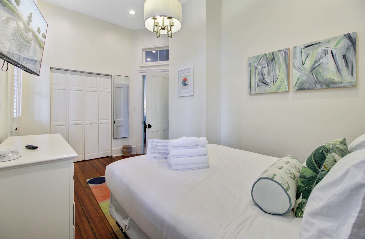 165 Spring Street Photo 17