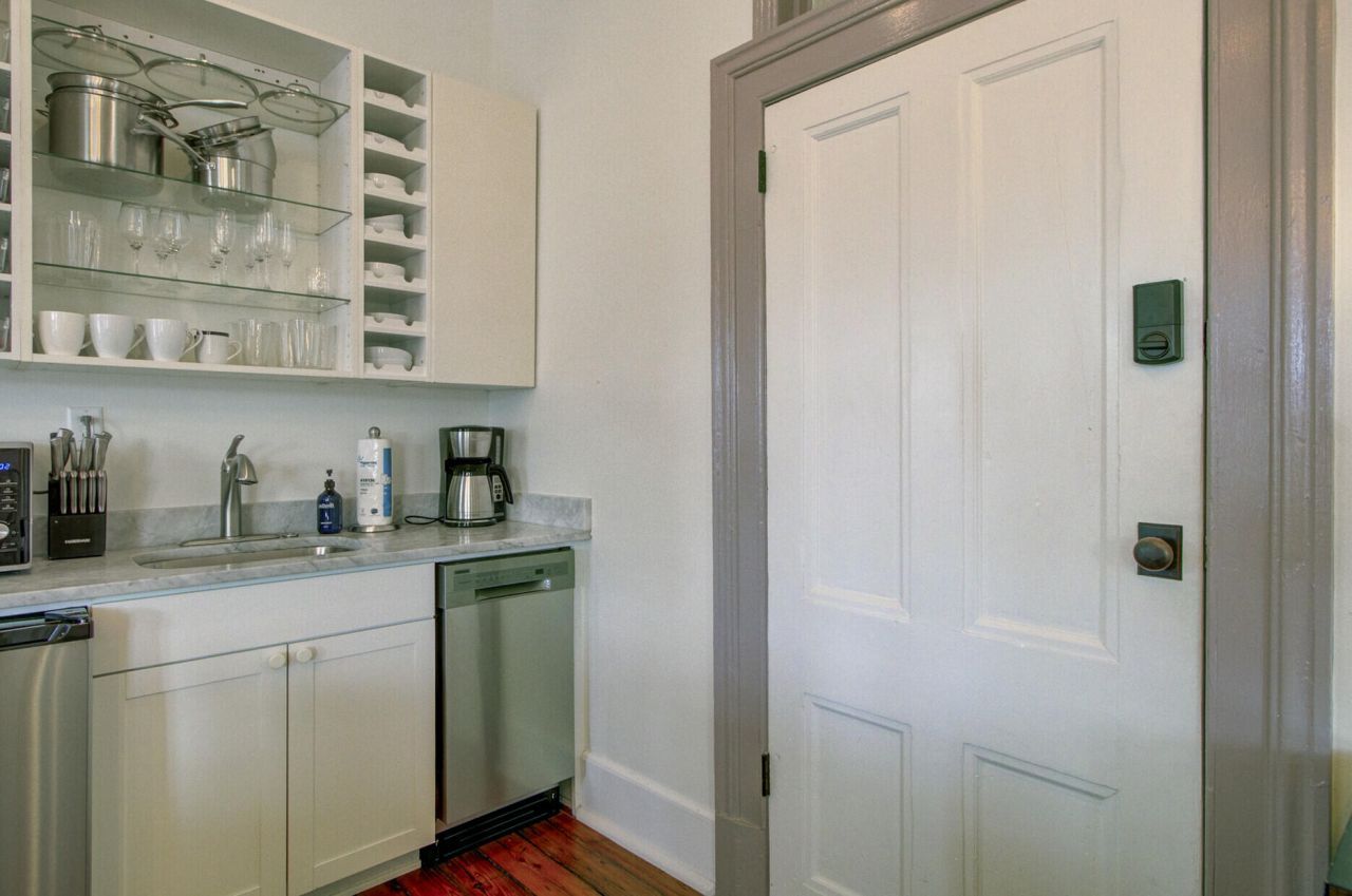 165 Spring Street Photo 35