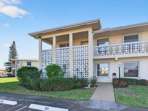 1721 NW 20th Avenue, Unit 201, Delray Beach, FL 33445