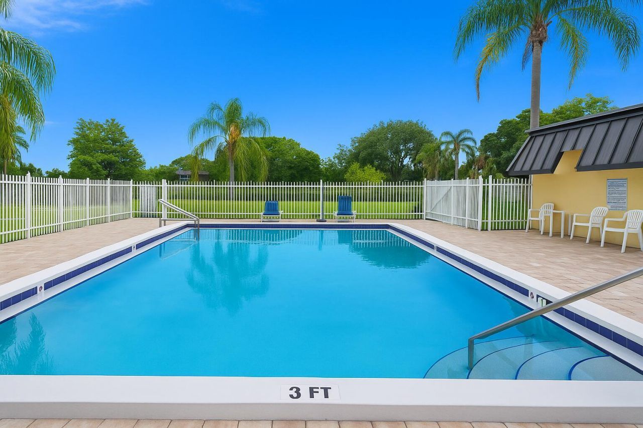 2407 Waterside Drive, Lake Worth, FL 33461 Photo