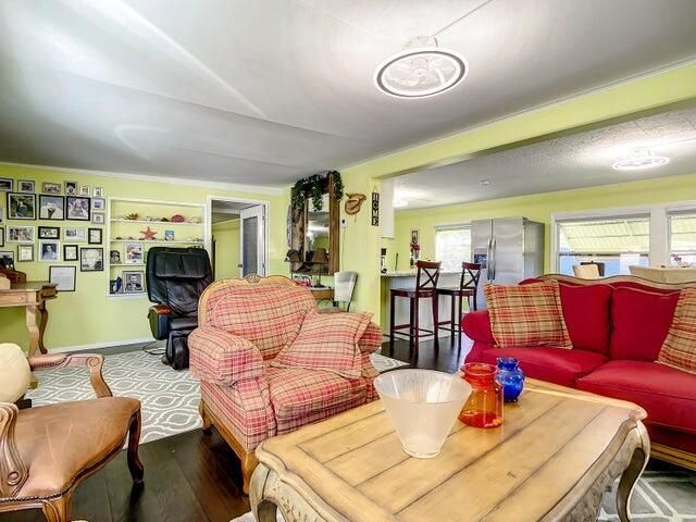 4215 Meadow View Drive, Boynton Beach, FL 33436 Photo