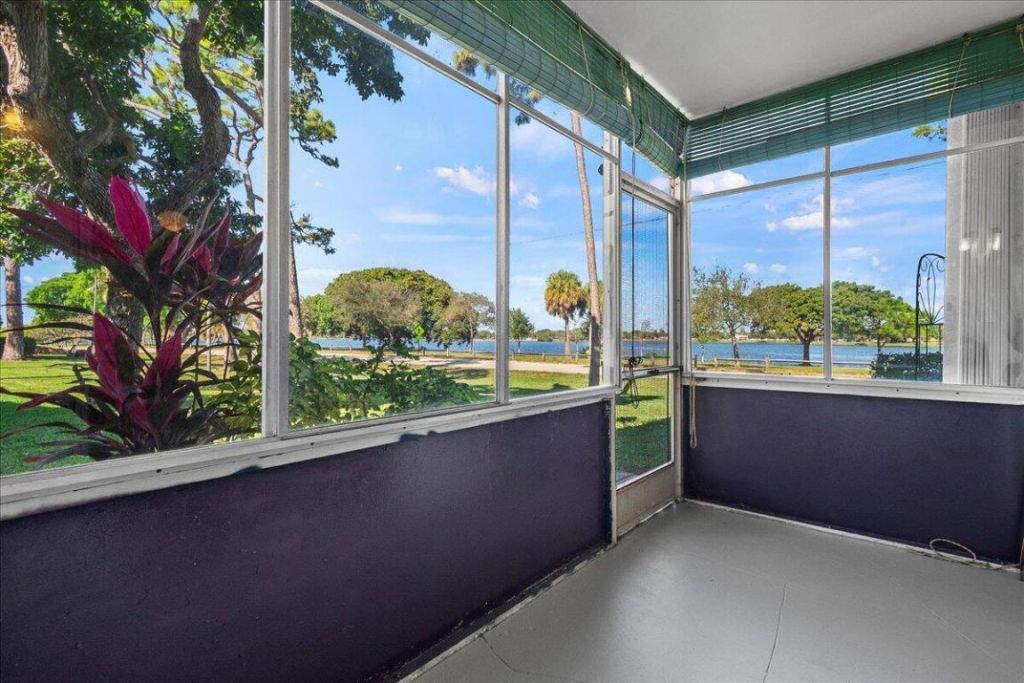 2004 Lake Osborne Drive, Unit 1, Lake Worth Beach, FL 33461 Photo