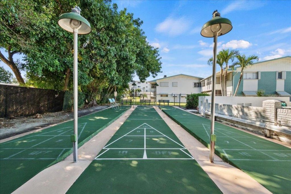 2004 Lake Osborne Drive, Unit 1, Lake Worth Beach, FL 33461 Photo