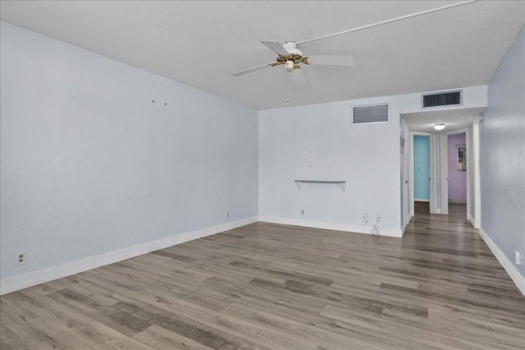 2004 Lake Osborne Drive, Unit 1, Lake Worth Beach, FL 33461 Photo