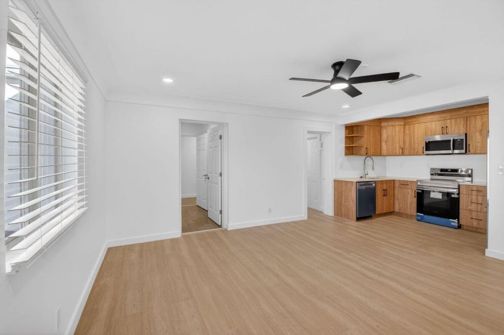 379 NW 23rd Street, Boca Raton, FL 33431 Photo