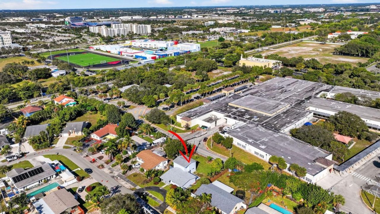 379 NW 23rd Street, Boca Raton, FL 33431 Photo