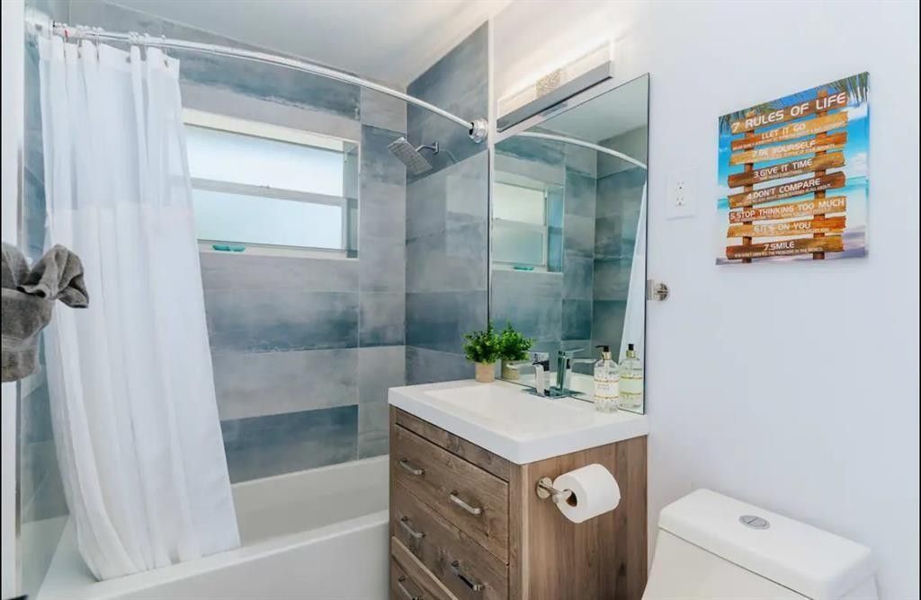 2521 NE 51st Street, Lighthouse Point, FL 33064 Photo