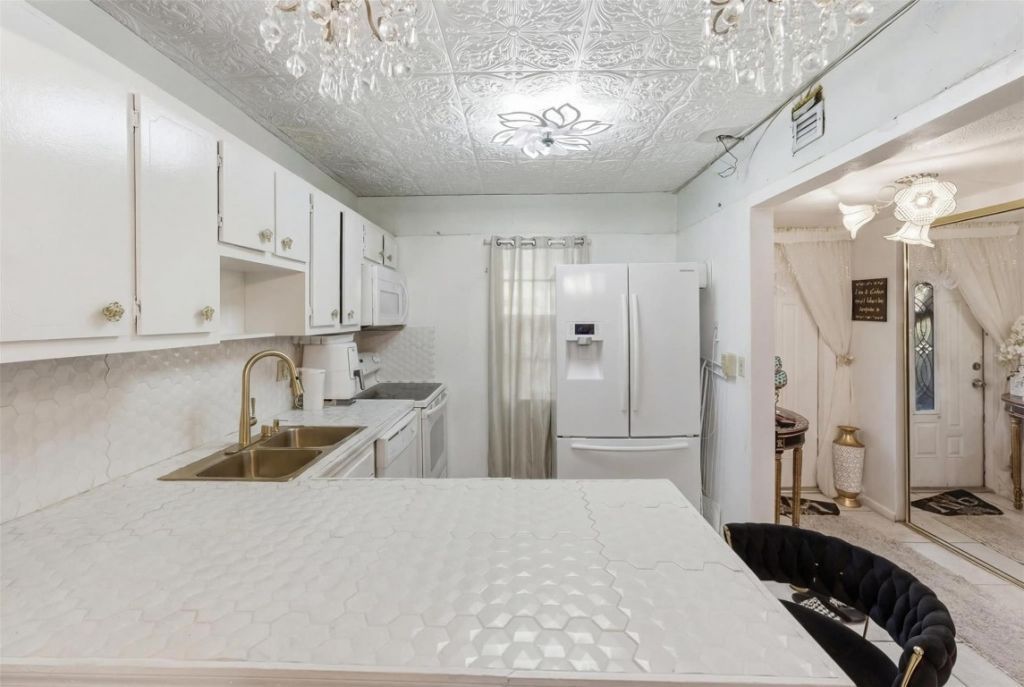 7950 NW 5th Court, Unit 101, Margate, FL 33063 Photo