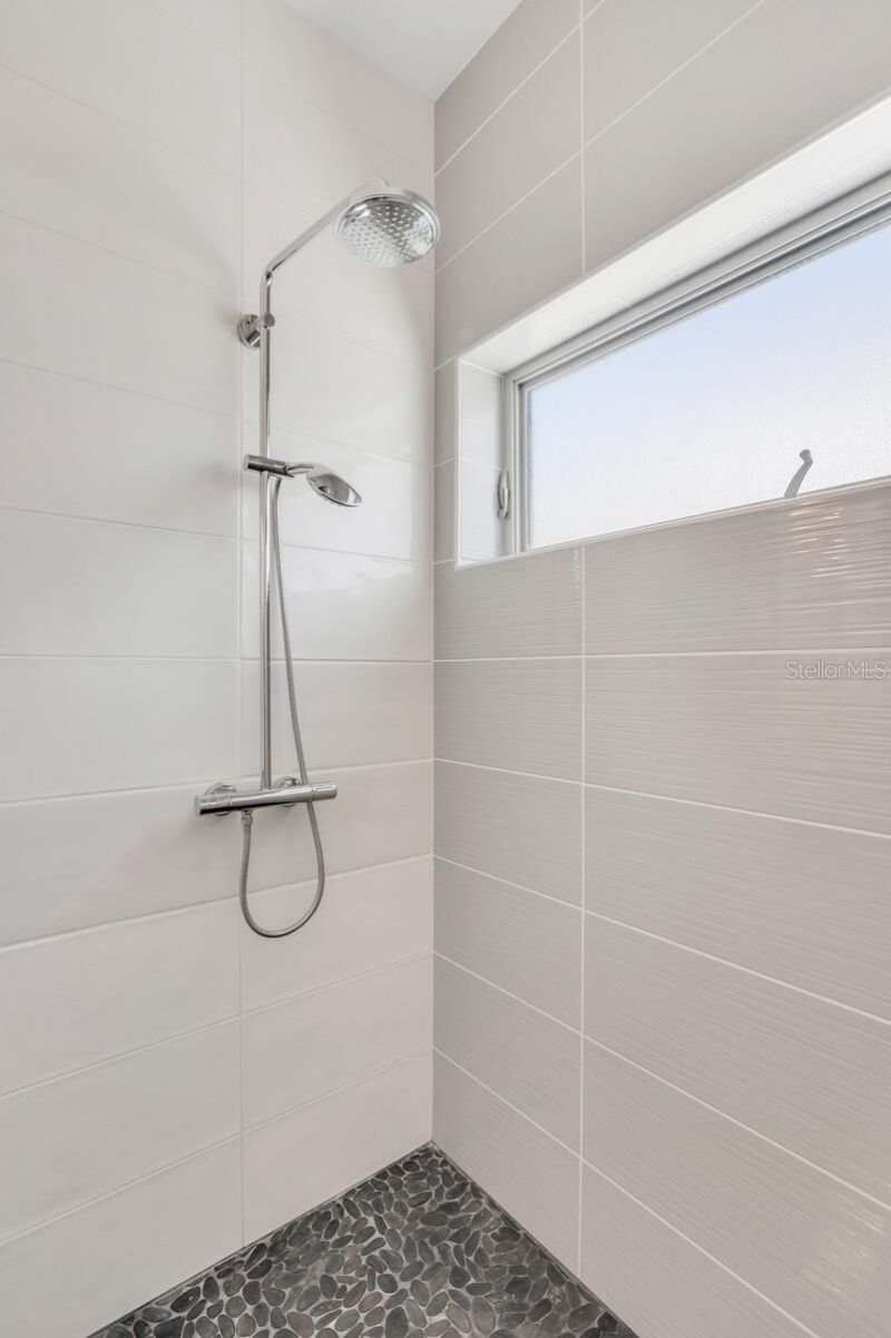 905 Bay Point Drive, Madeira Beach, FL 33708 Photo