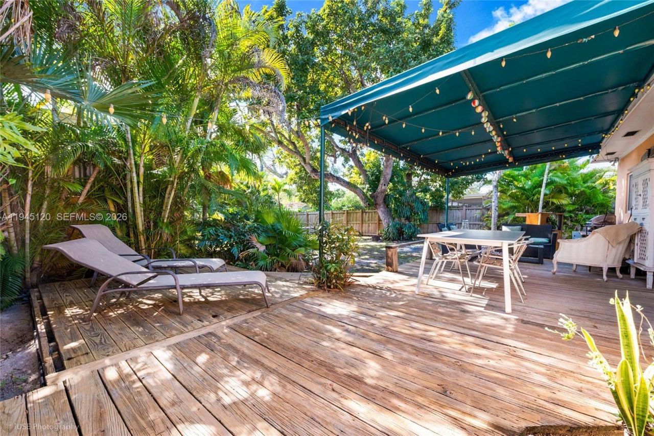 5700 SW 45th Ter, Miami, FL 33155 Photo